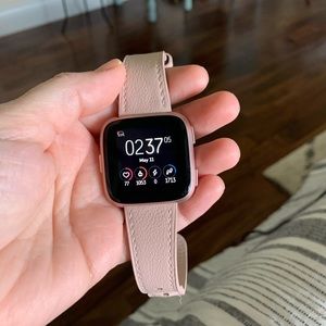 Fitbit Versa Watch Rose Gold